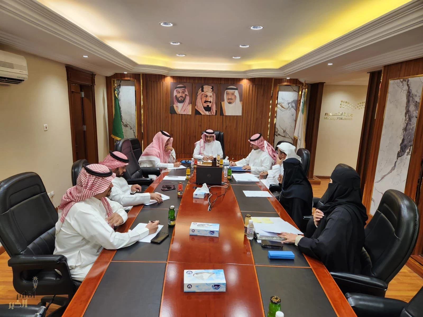 مدير تعليم الطائف يتابع استعداد لجان قبول الطلاب في المدارس 