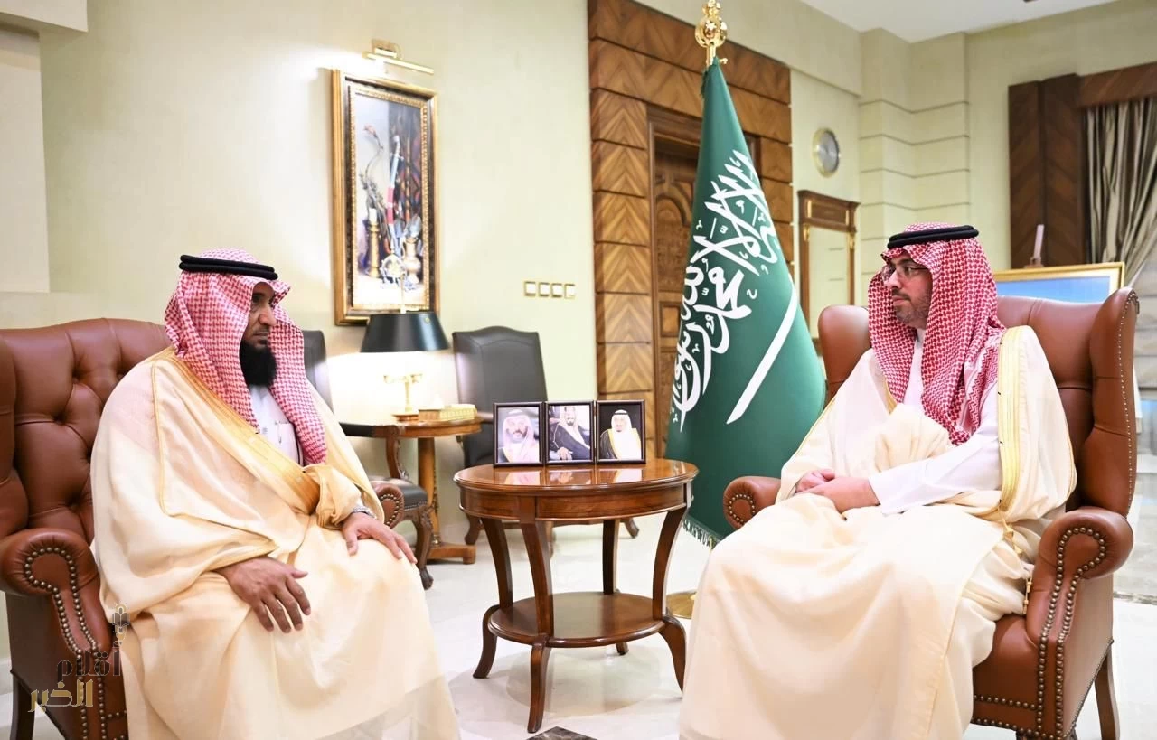 مُحَافظَ جدة يَستقْبِل مُدير عام فرع صندوق التنميّة الزراعيّة بمنطقة مكة المكرمة