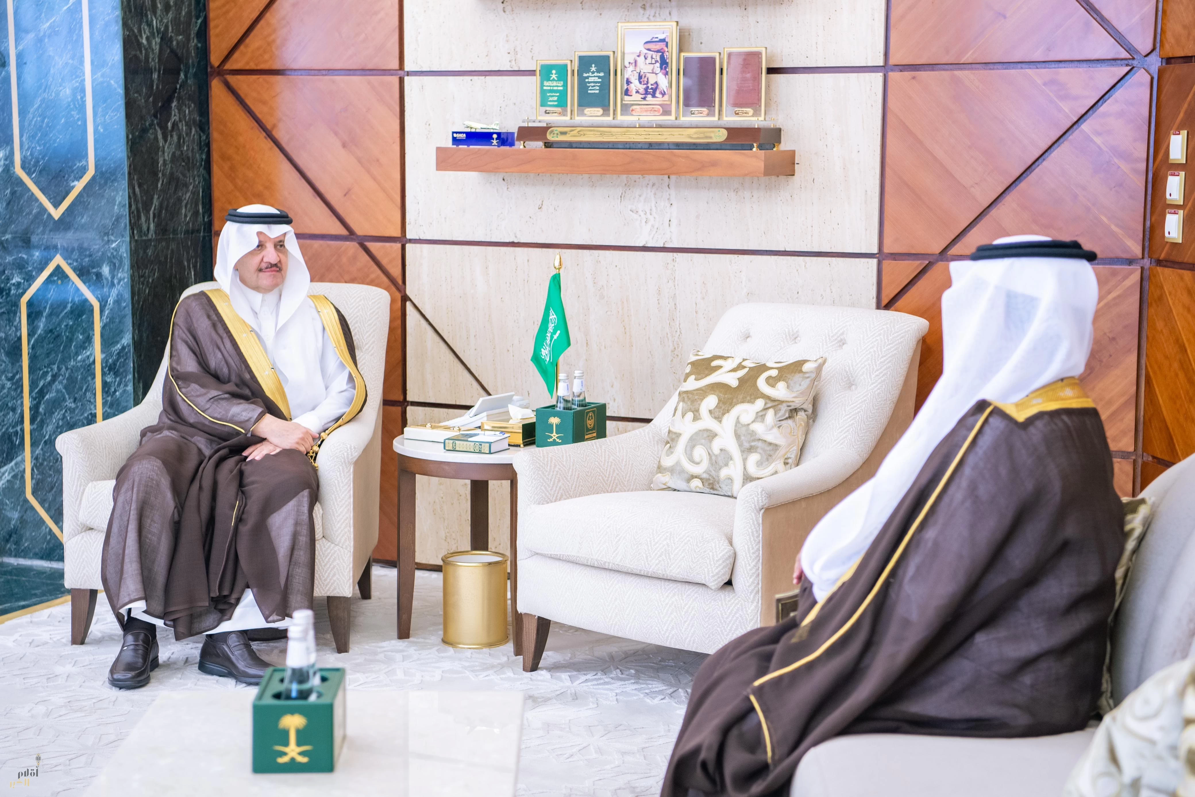 أمير الشرقية يتسلم التقرير السنوي لفرع الهيئة السعودية للمواصفات والمقاييس والجودة بالمنطقة