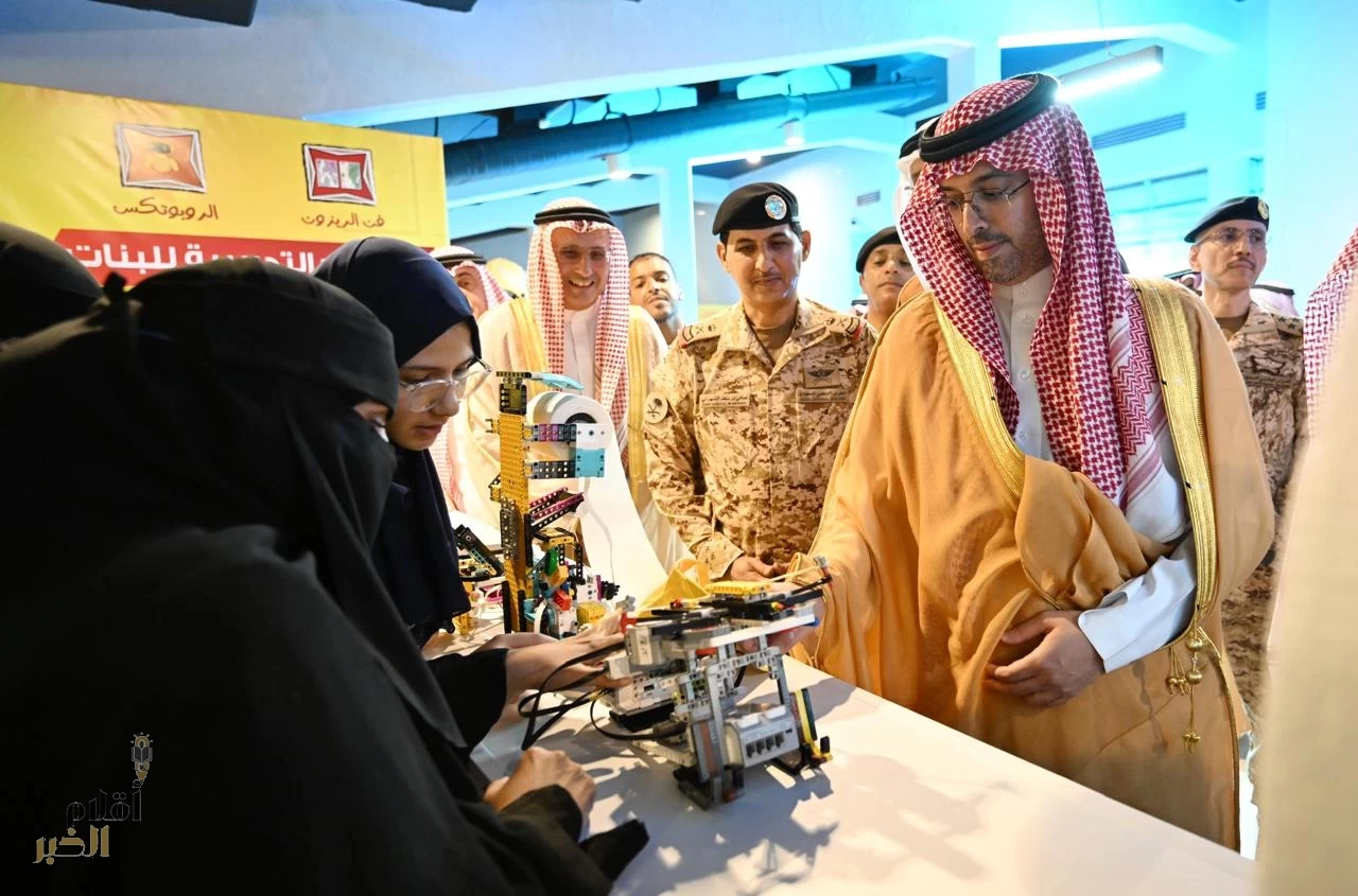 الأمير سعود بن جلوي يرعى خِتَام البرنامج الصيفي بالمعهد الصناعي الثانوي بجدة