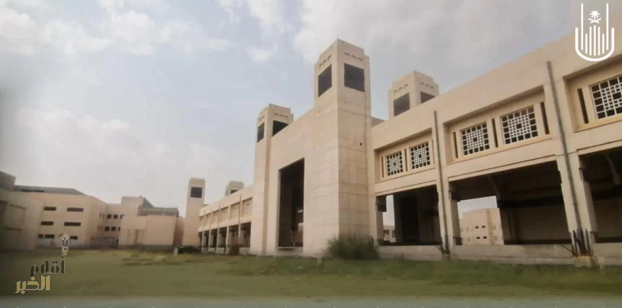 جامعة أم القرى توقَّع عقد مشروع استكمال مقر الطالبات 4 في المدينة الجامعية بالعابدية