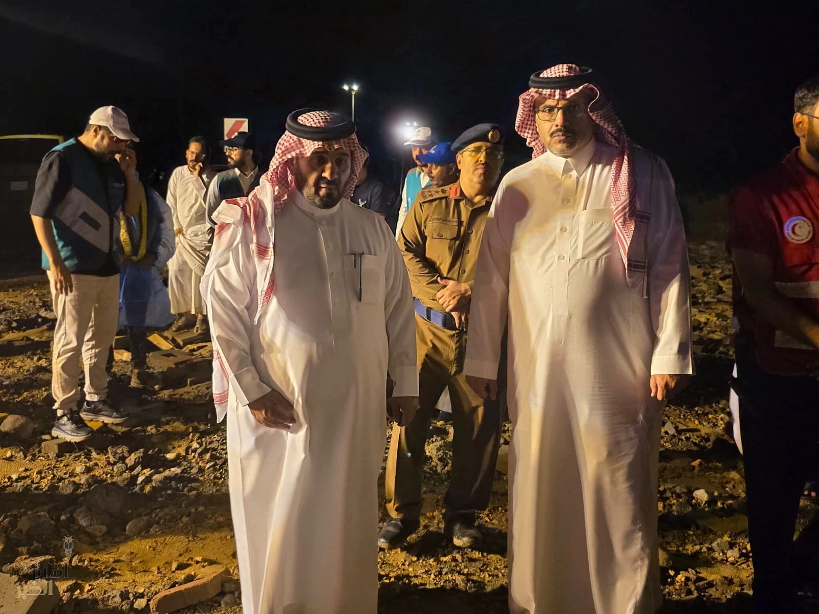 محافظ محايل يقف على أضرار الأمطار الغزيرة والسيول التي شهدها مركز السعيدة