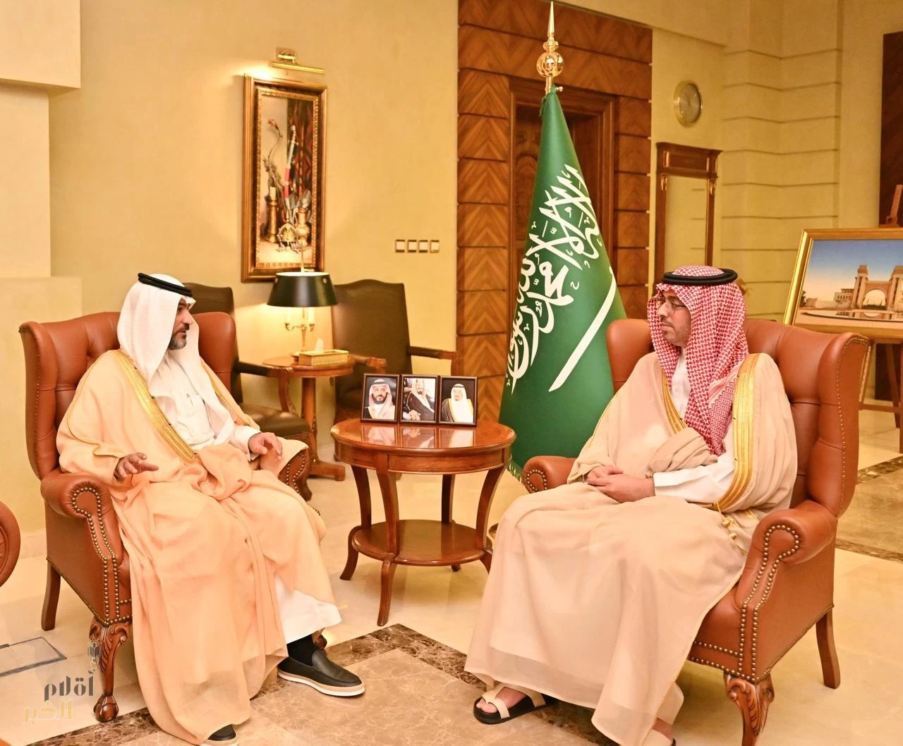 مُحَافظَ جدة يَستقْبِل مُدير عام معهد الإدارة العامة