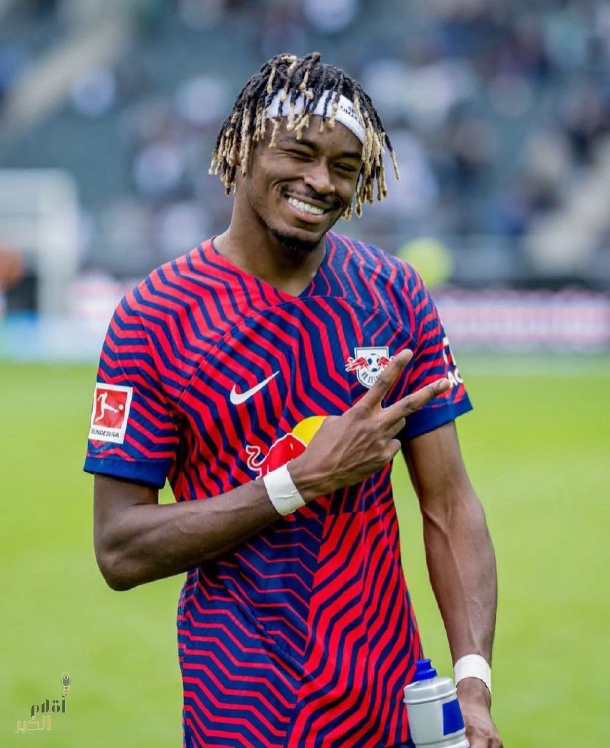 لتعزيز خط الدفاع النصر يتفق مع صخرة لايبزيج را