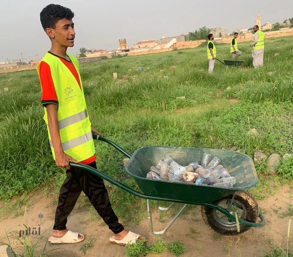 " يسر ":جازان تنفذ حملة لتنظيف المقابر