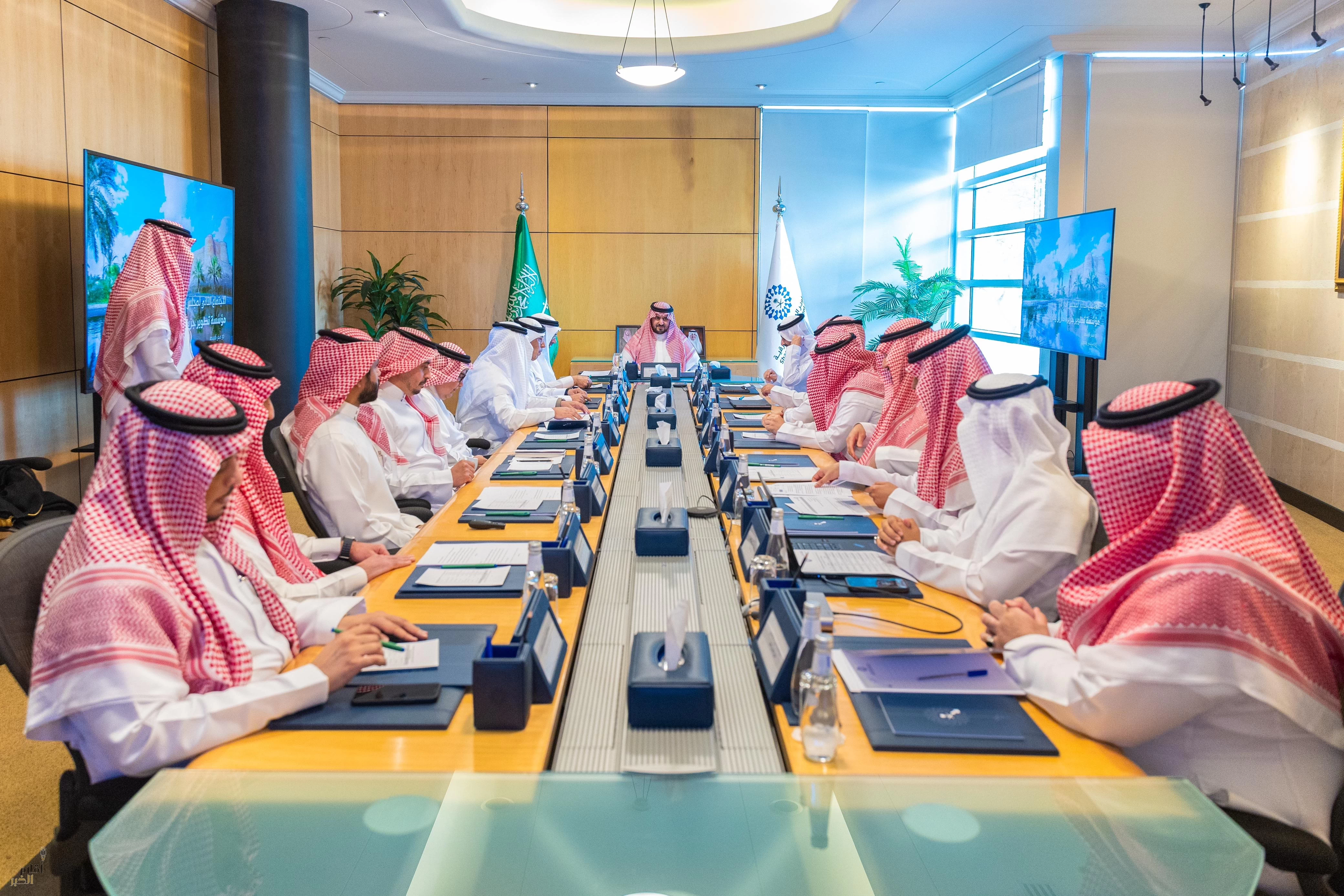 نائب أمير المنطقة الشرقية يرأس الاجتماع الثاني لمؤسسة "تطوير جزيرة دارين وتاروت"