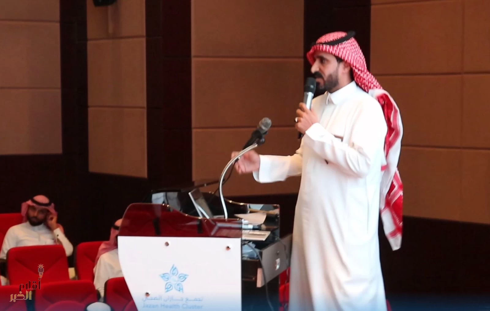 استعراض مؤشرات وازن وتدشين ملتقى تطوير أداء المدراء المناوبين بتجمع جازان الصحي