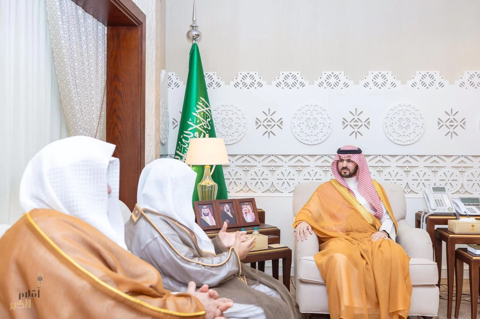 نائب أمير الشرقية يستقبل عضوي هيئة كبار العلماء من المنطقة الشرقية