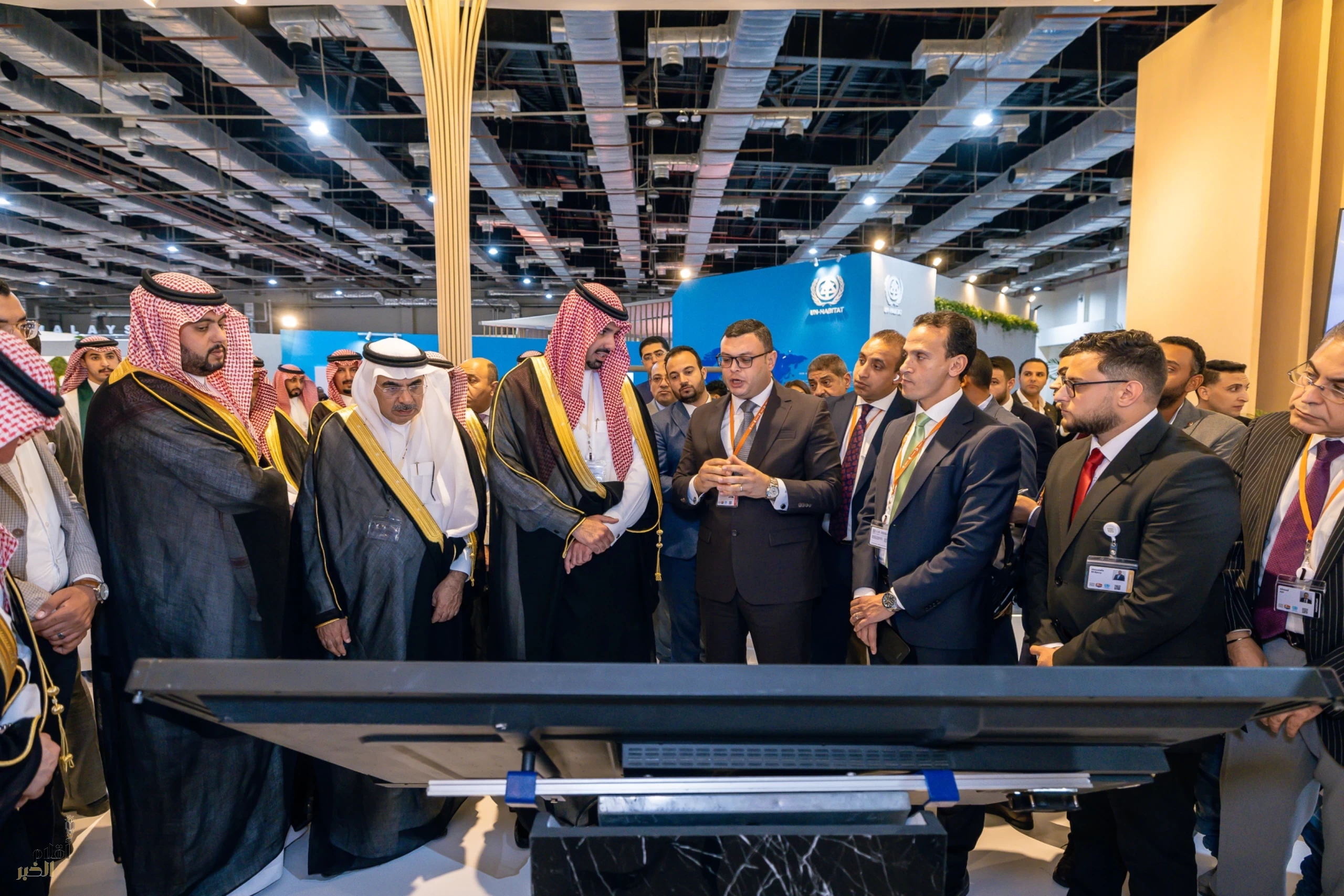 سمو رئيس الوفد السعودي الأمير فيصل بن عياف يلتقي وزير الإسكان المصري ويزور عددًا من أجنحة الدول المشاركة في المنتدى الحضري WUF12 بالقاهرة 