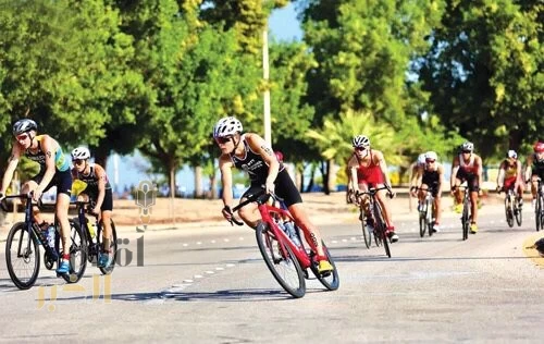 (240) متسابقًا في بطولة آسيا للترايثلون بالجبيل