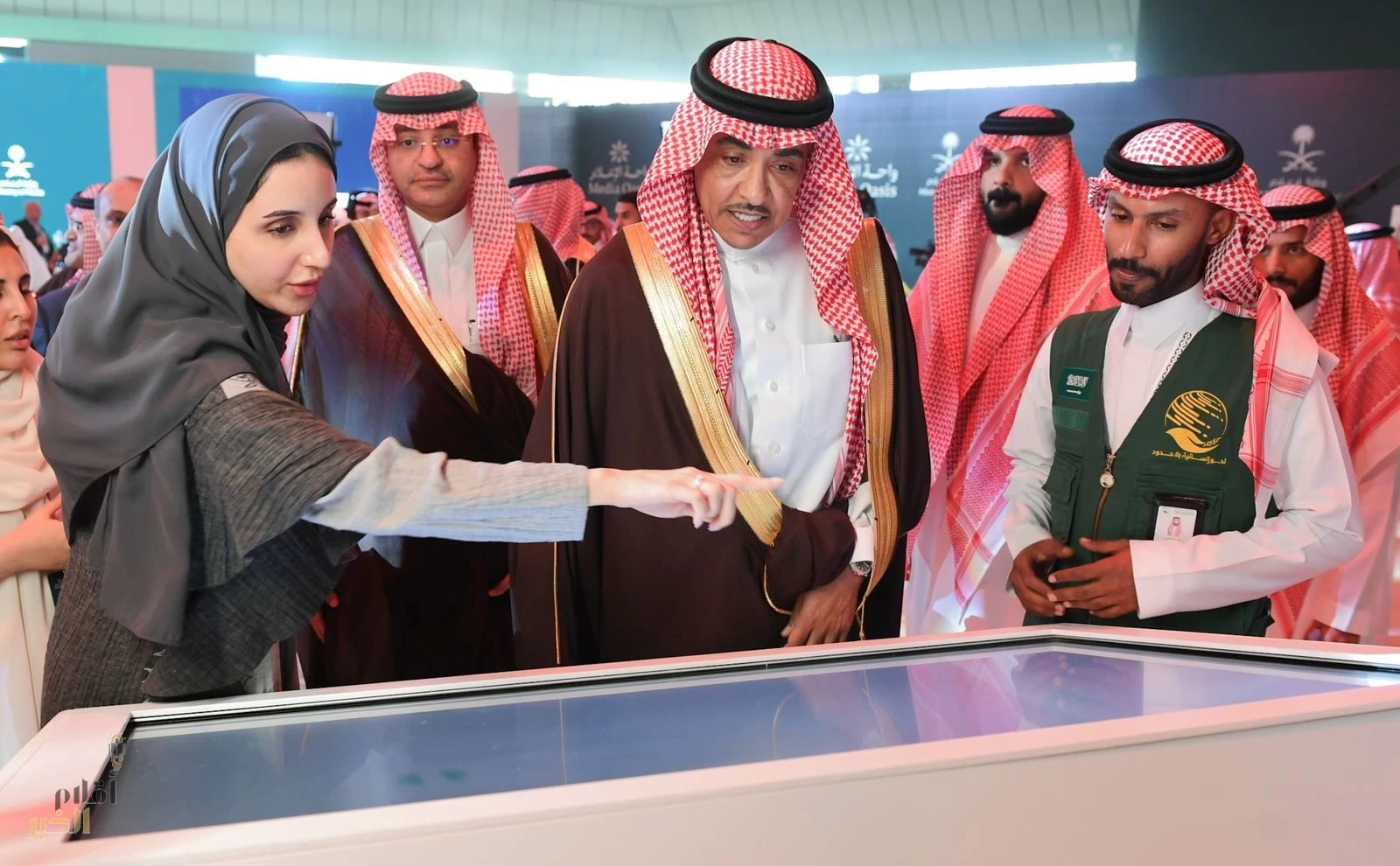 مركز الملك سلمان للإغاثة يشارك في معرض "واحة الإعلام" بالتزامن مع استضافة المملكة للقمة العربية والإسلامية غير العادية في الرياض