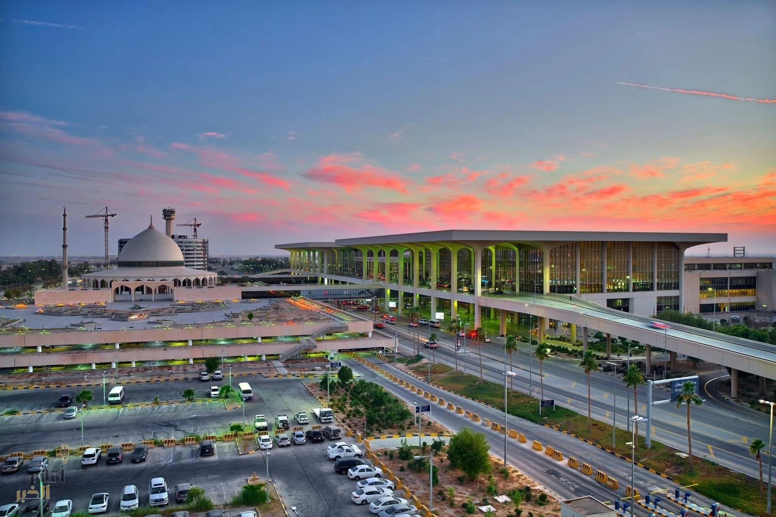 مطارات الدمام تشارك في المعرض والمنتدى الدولي لتقنيات التشجير  