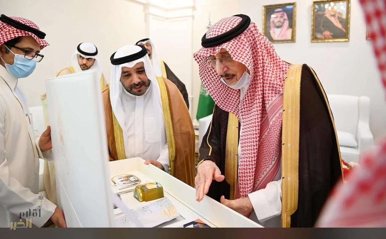 أمير منطقة جازان يستقبل سفير دولة الكويت لدي المملكة