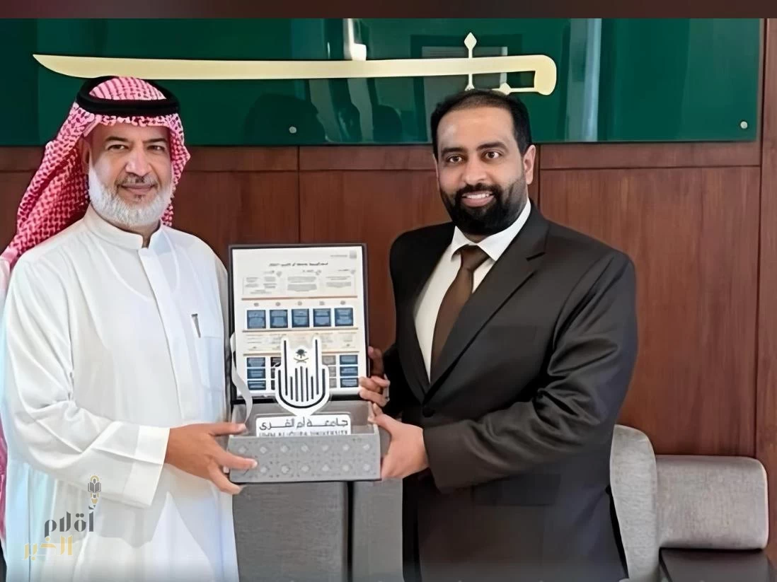 وَفْد منّ جامعة أمّ القُرى يزوّر عدداً منّ الجامعات الهنديَّة