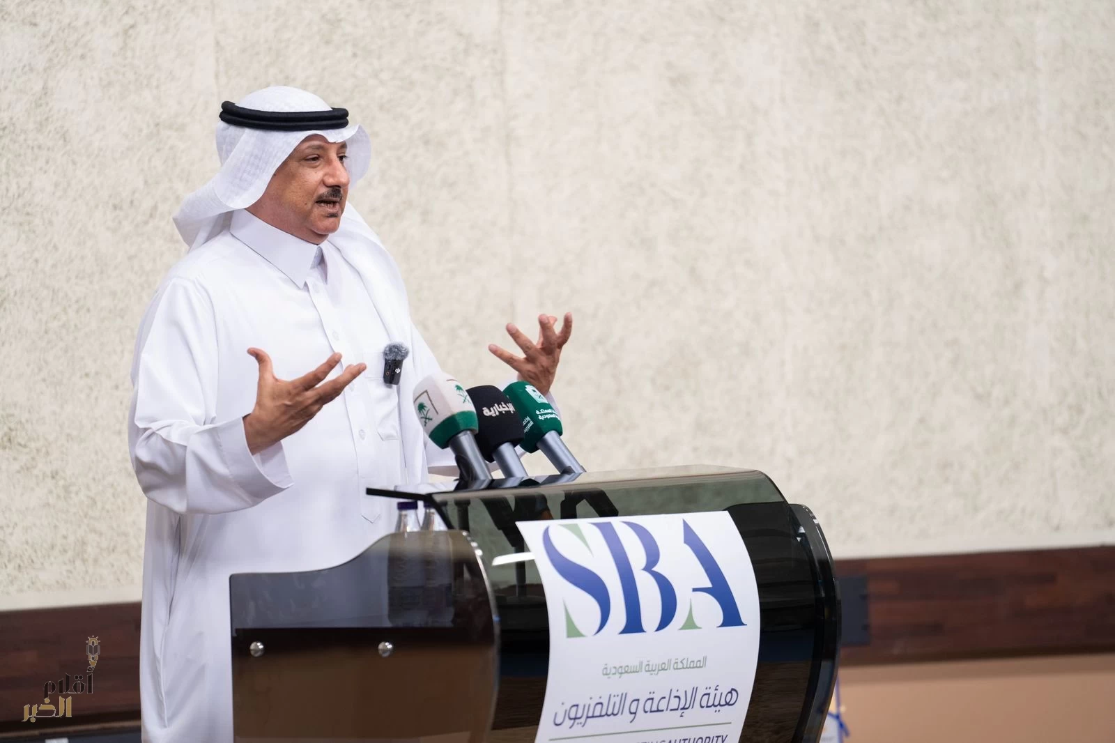 غرفة جازان ومركز الإنتاج الإذاعي والتلفزيوني يعززان شراكتهما لدعم التنمية الإعلامية في المنطقة