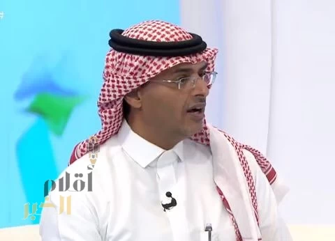 “مختص صحي“ يكشف الحقيقة: الماء على المائدة أفضل مشروب أثناء الوجبات!”