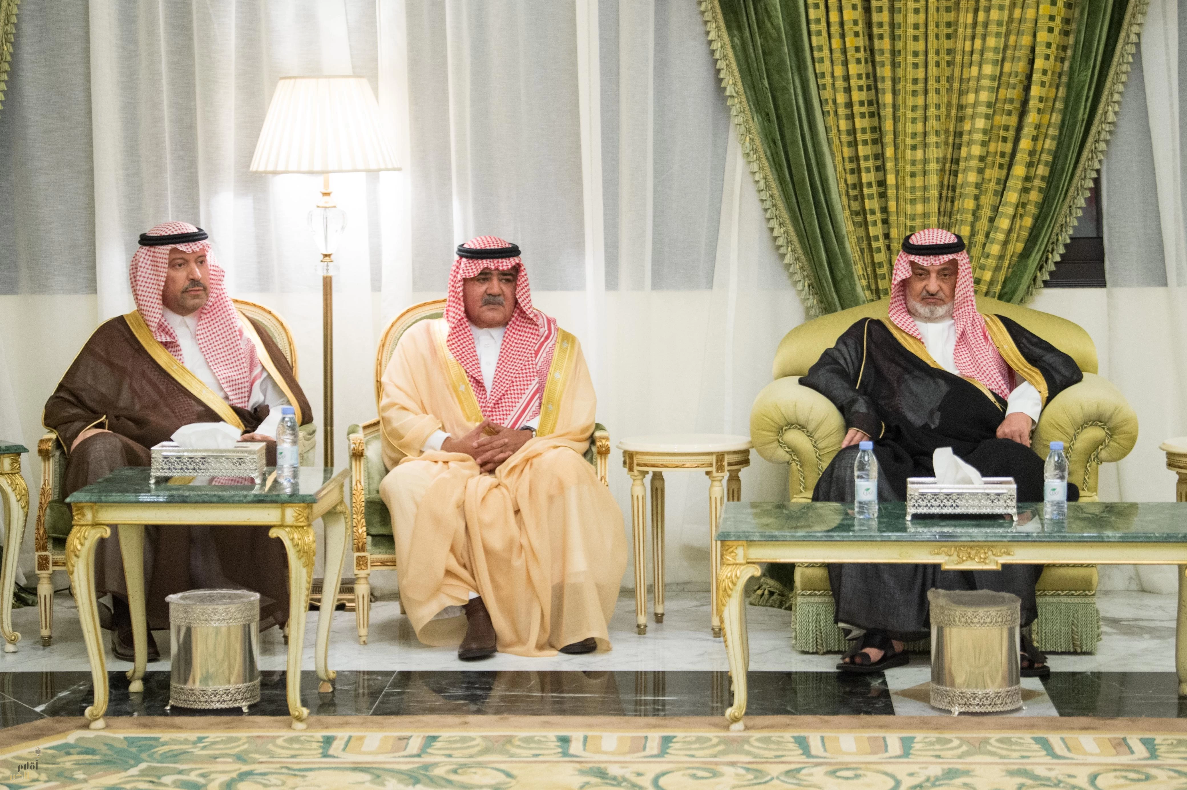 نائب أمير منطقة مكة المكرمة يستقبل المعزين في وفاة أخيه الأمير عبدالعزيز بن مشعل يرحمه الله