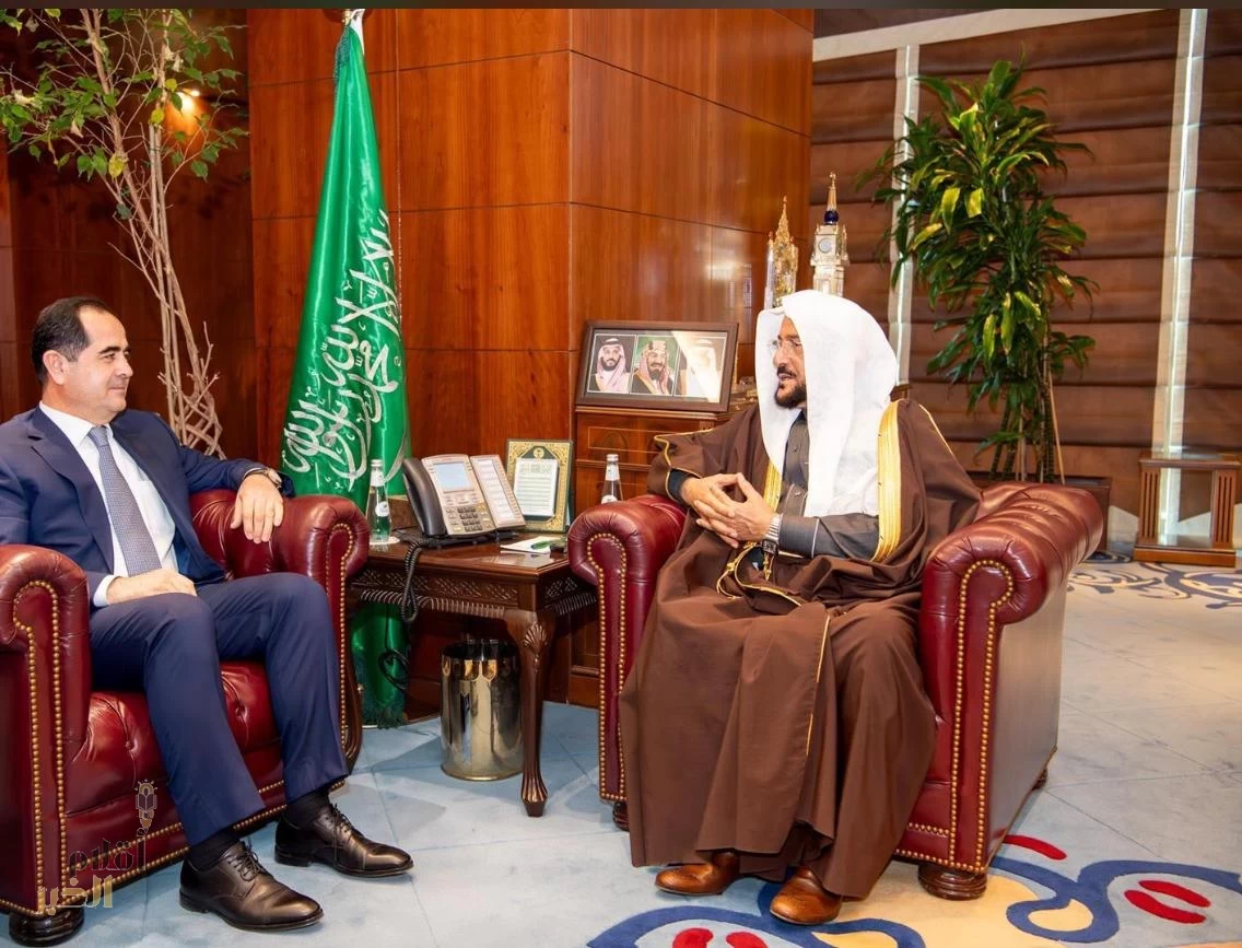 وزير الشؤون الإسلامية يُستقبل سفير طاجاكستان لدي المملكة