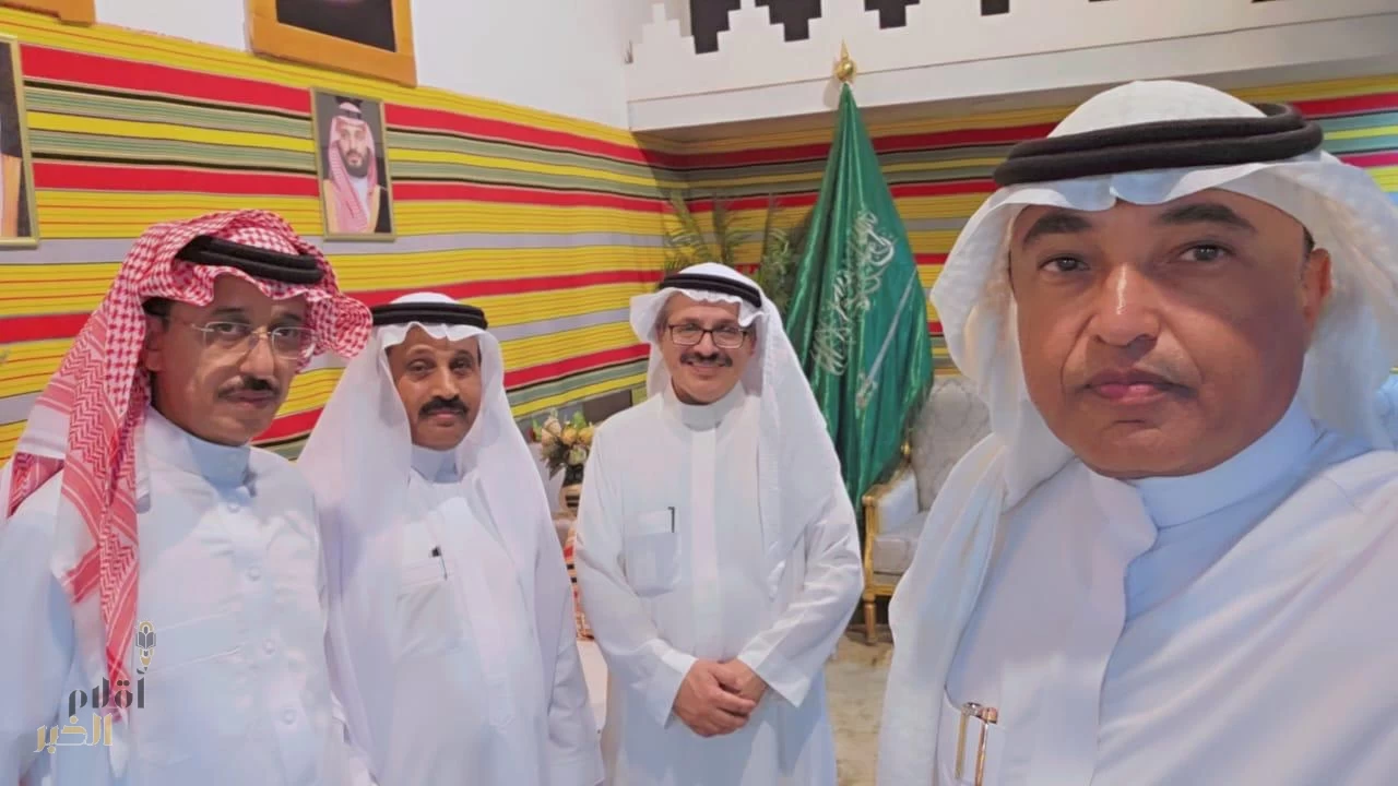 عدد من الأدباء والإعلاميين يثمنون الدور القيادي لقرية جازان التراثية