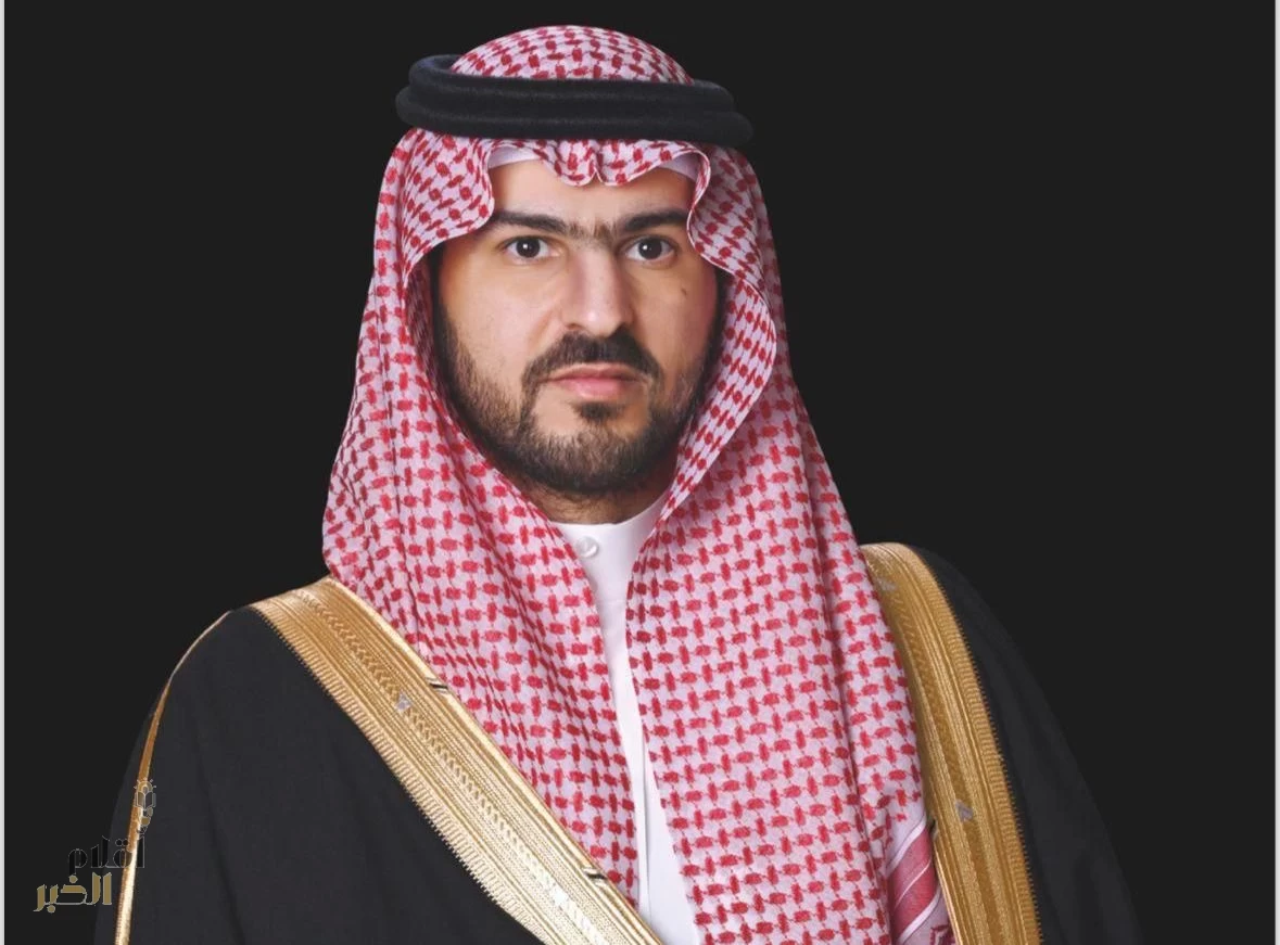 نائب أمير المنطقة الشرقية: العلم السعودي رمز للوحدة والاعتزاز بالهوية الوطنية