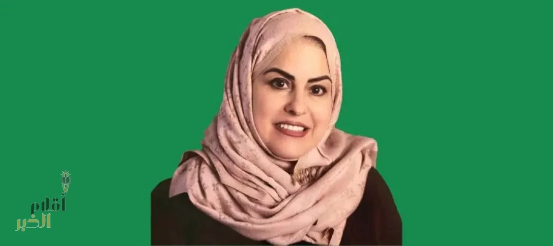 خادم الحرمين الشريفين يمنح أول متبرعة سعودية بالأعضاء عديلة الجهني وسام الملك عبدالعزيز