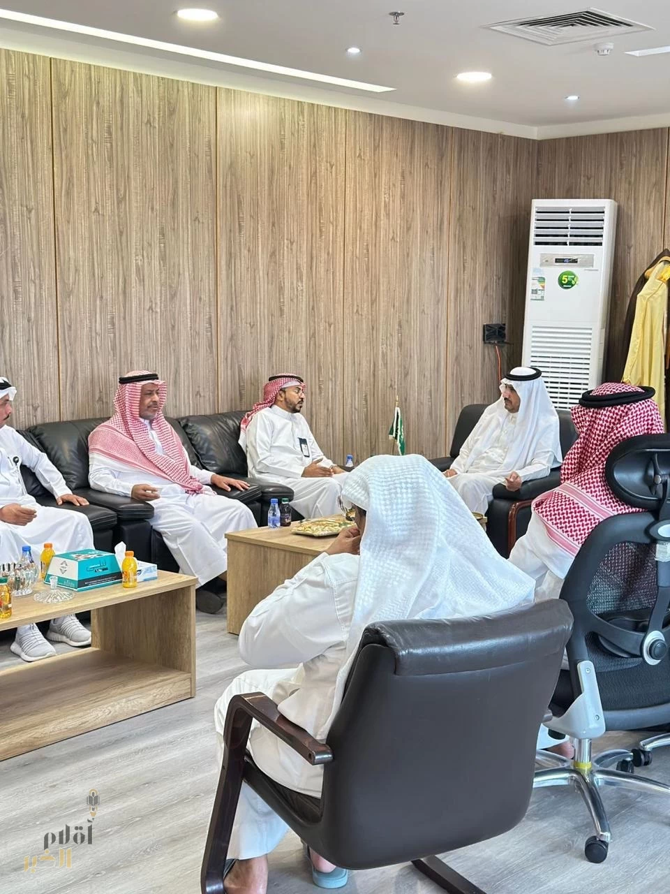 مدير عام فرع وزارة الموارد البشرية والتنمية الاجتماعية بجازان يعقد اجتماعًا مع فضيلة رئيس النيابة العامة بالمنطقة