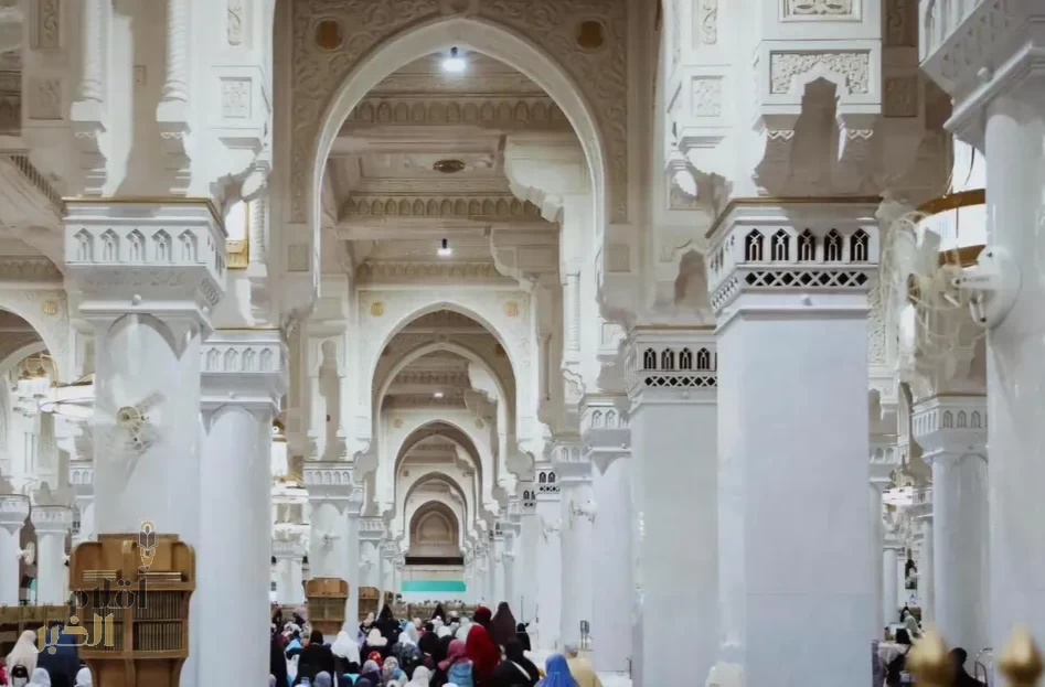 هيئة "العناية بالحرمين" تُفعِّل منظومة تبريد بطاقة (155,000) استعدادًا لحج 1446هـ