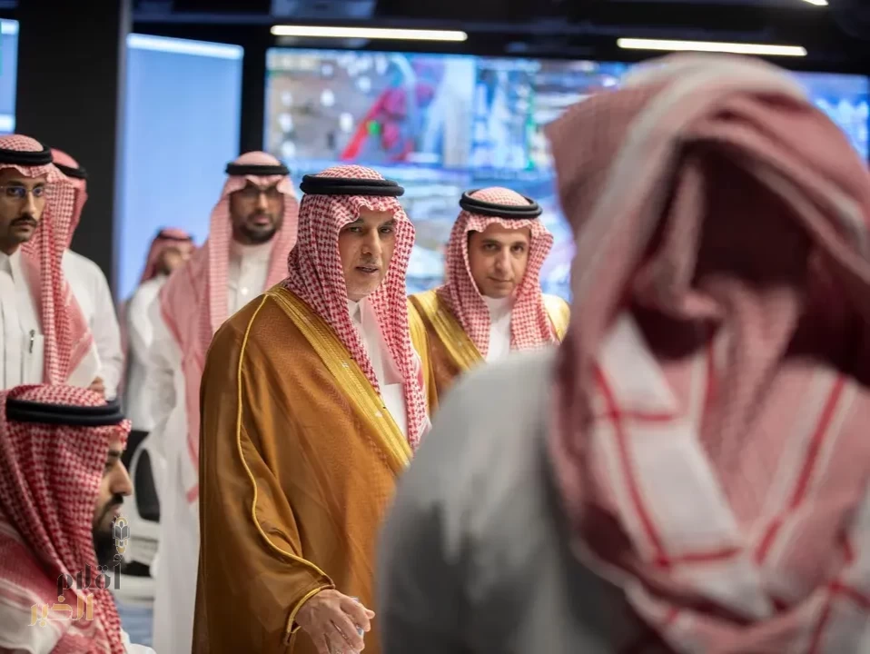 رئيس "سدايا" يقف على سير عمل مركز عمليات مكة الذكية لخدمة ضيوف الرحمن