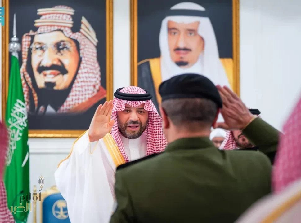 أمير الحدود الشمالية يستقبل المهنئين بعيد الأضحى