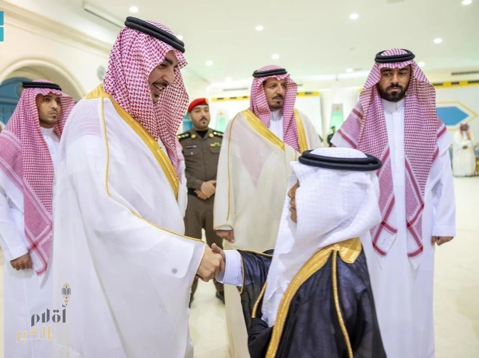 أمير منطقة الجوف يستقبل المهنئين بعيد الأضحى