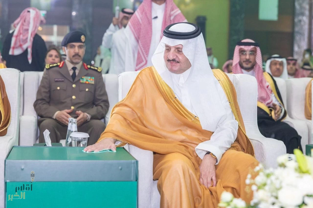 أمير الشرقية يدشن لازورد في الخبر بأكثر من 8 آلاف وحدة سكنية