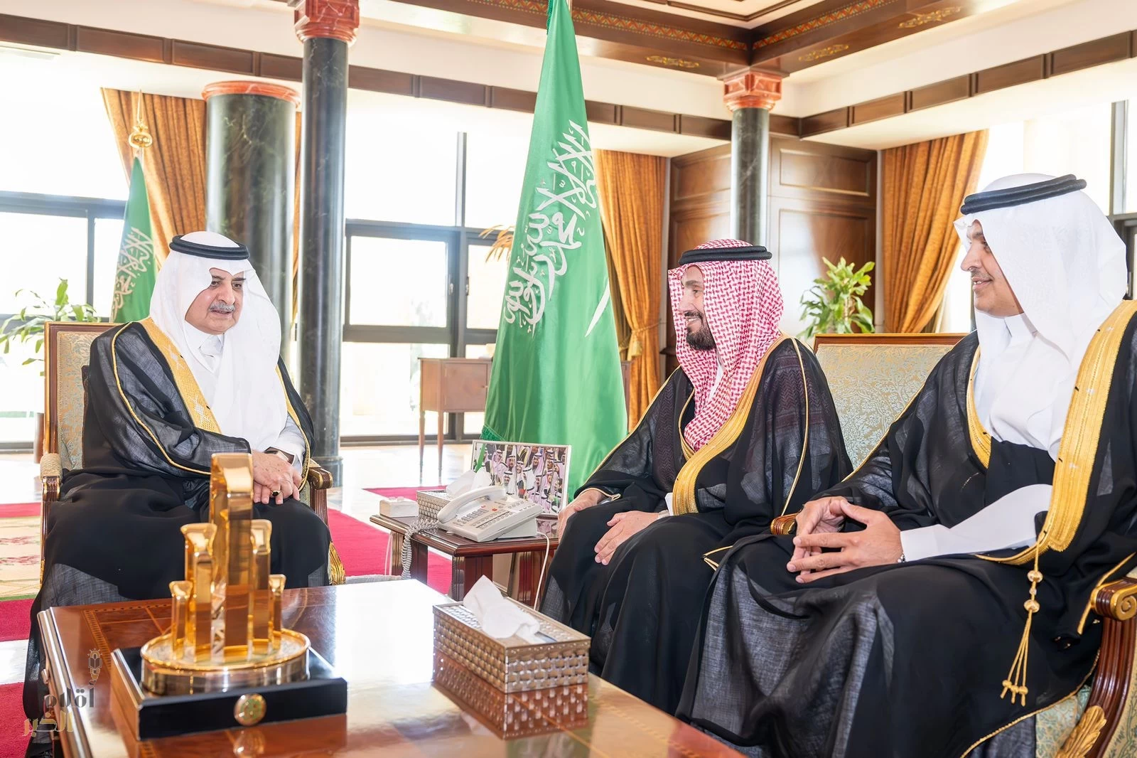 أمير منطقة تبوك يستقبل رئيس المجلس التأسيسي للقطاع الشمالي الصحي والرئيس التنفيذي لتجمع تبوك الصحي