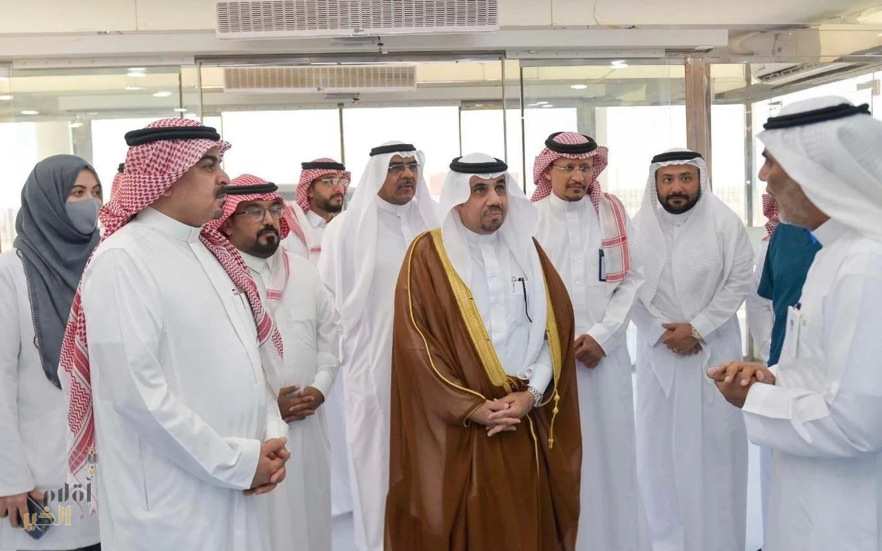 محافظا خليص والكامل يتفقدان مستشفيي المحافظتين ويشهدان تفعيل مشاريع تطويريّة تعزّز جودة الخدمات الصحيّة