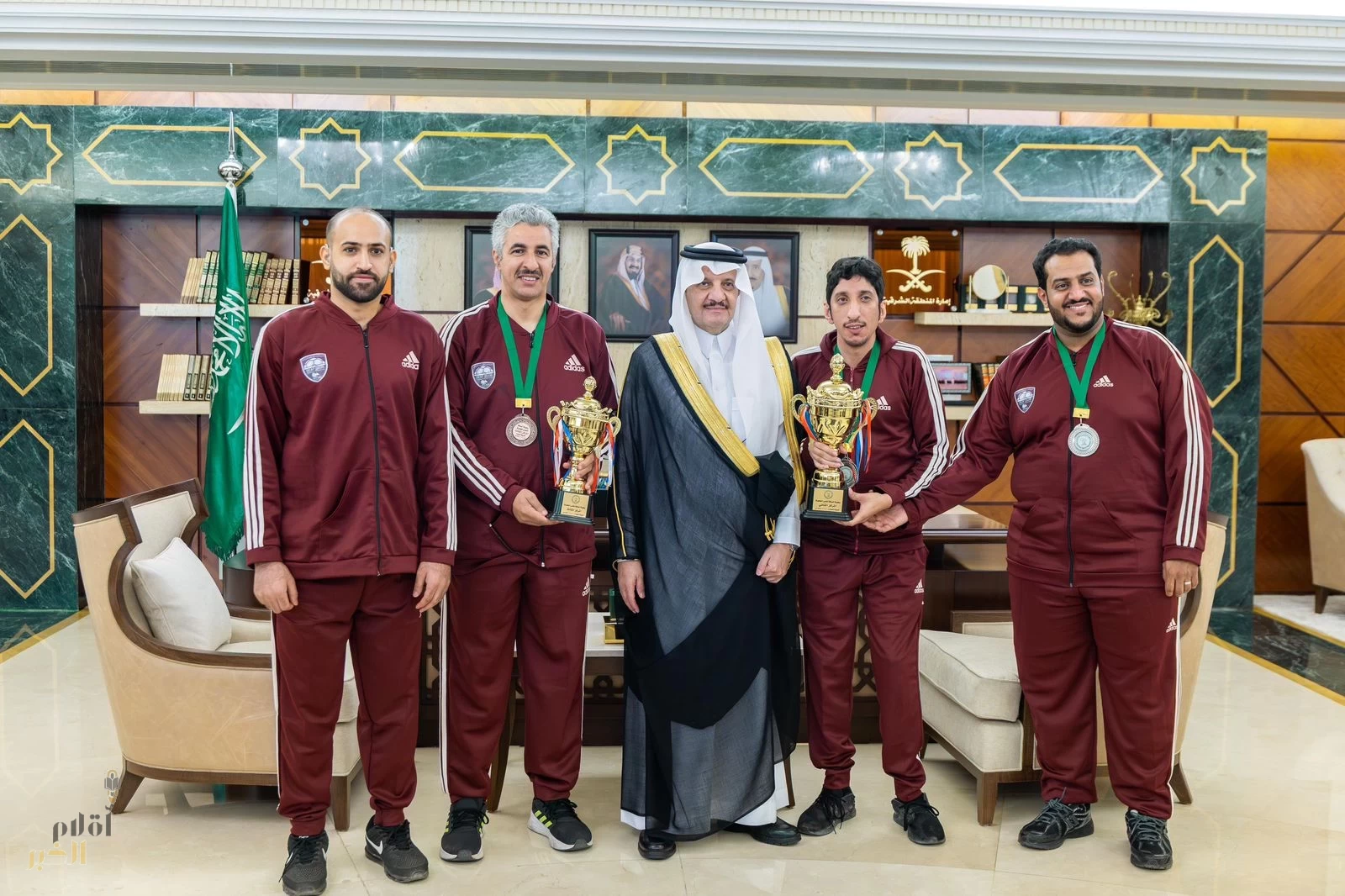 أمير الشرقية يستقبل أعضاء نادي الصم ويشيد بإنجازاتهم الرياضية