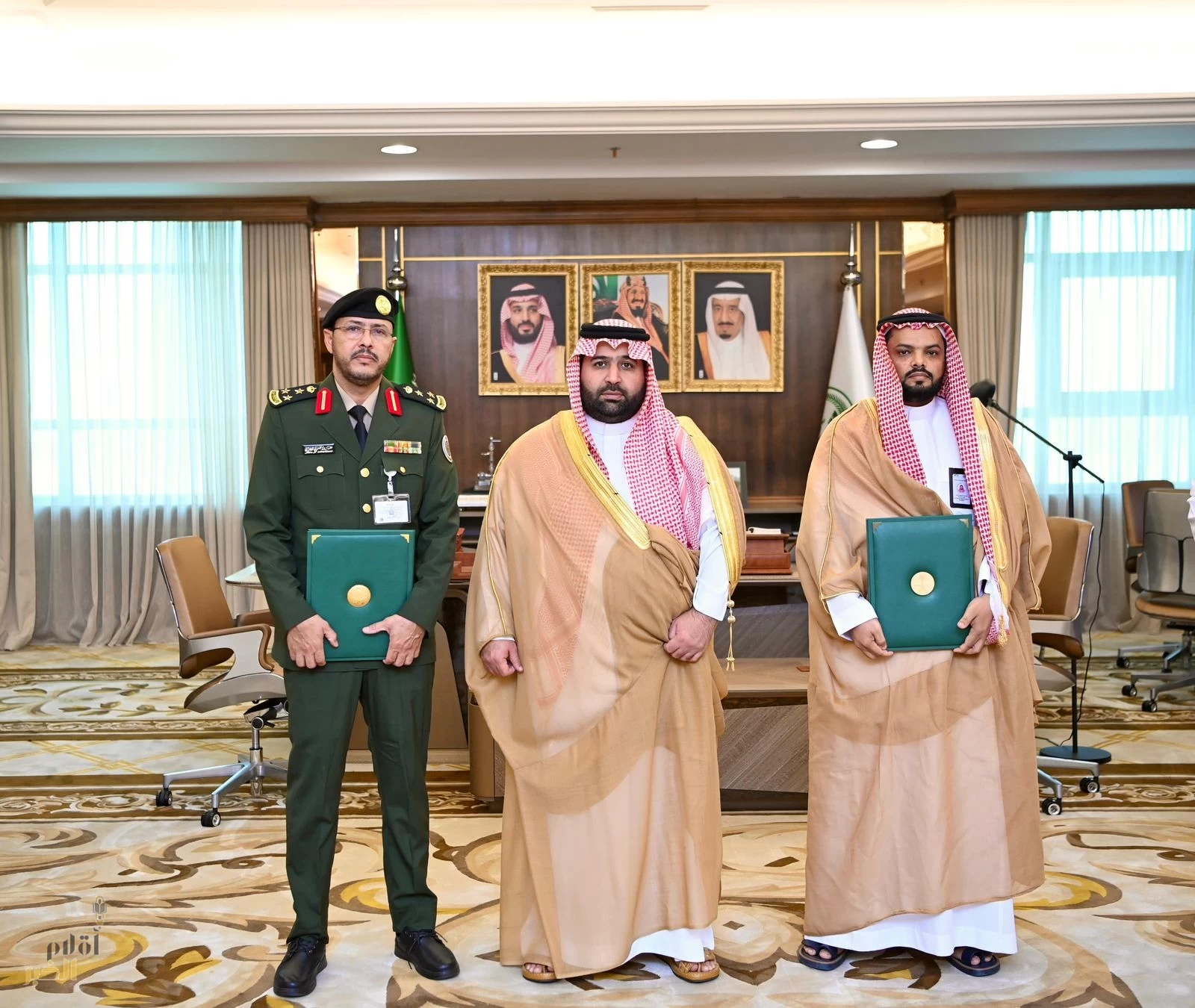 أمير جازان يرعى مراسم توقيع اتفاقية تعاونٍ بين سجون المنطقة وجمعية "مأمن"