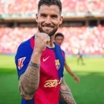 مدافع برشلونة يقترب من مزاملة رونالدو في النصر