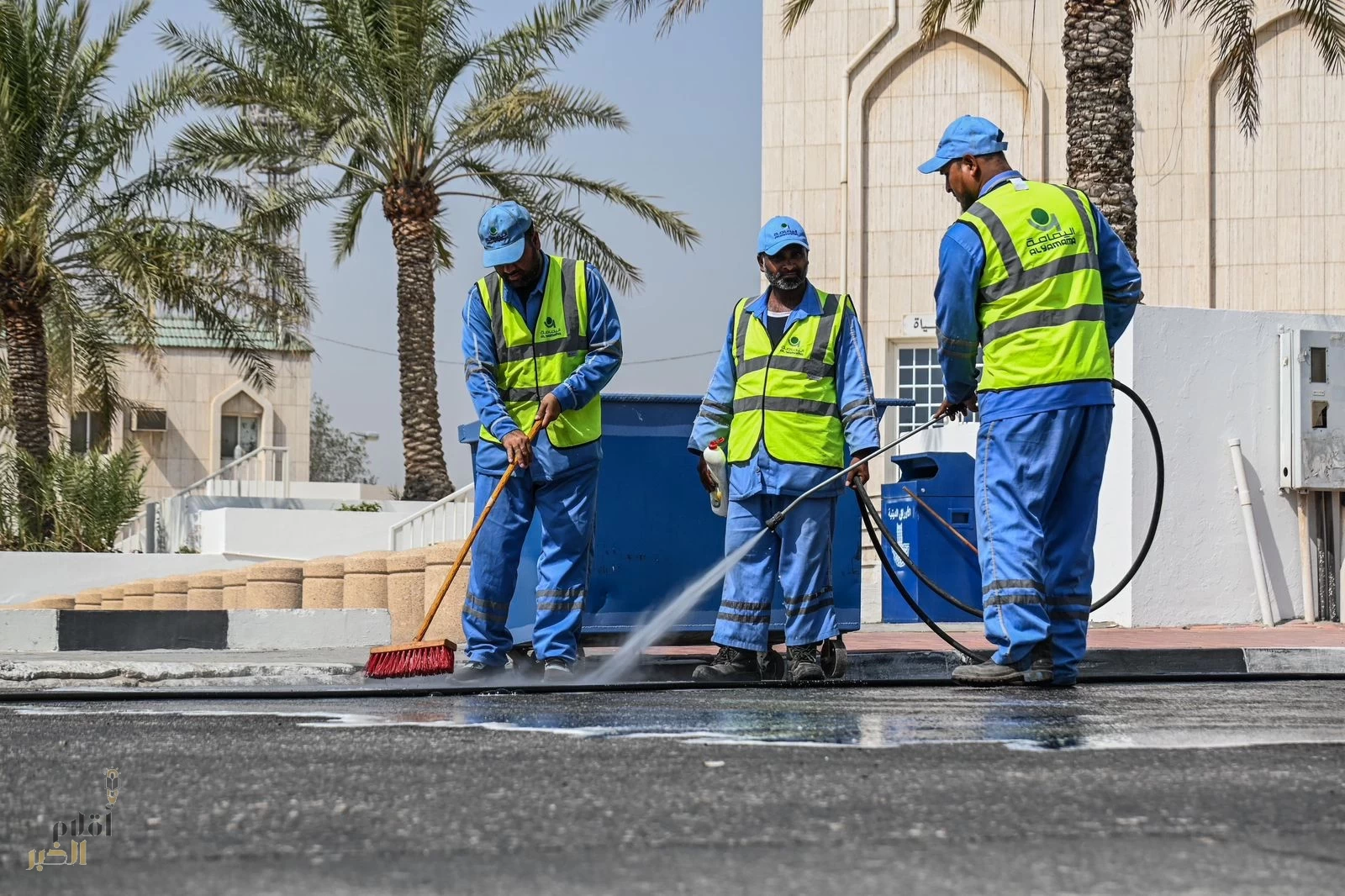 الظهران ترفع شعار النظافة المستدامة بحملة شاملة لغسيل وتعقيم المرافق