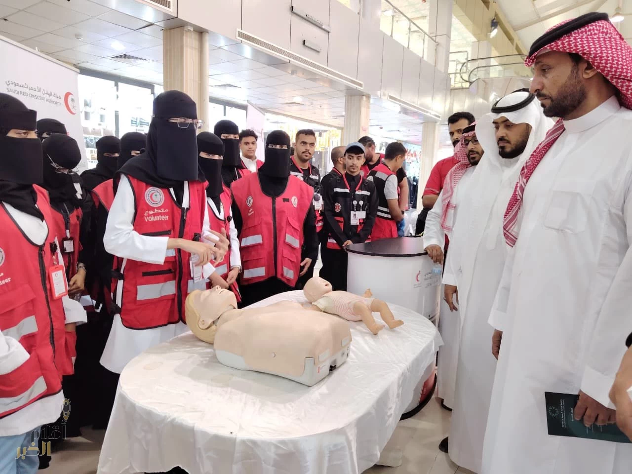 مستشفى صامطة العام يواصل تنفيذ برنامج "التثقيف الصحي والغذائي بالتعاون مع برنامج مدينة صامطة الصحية