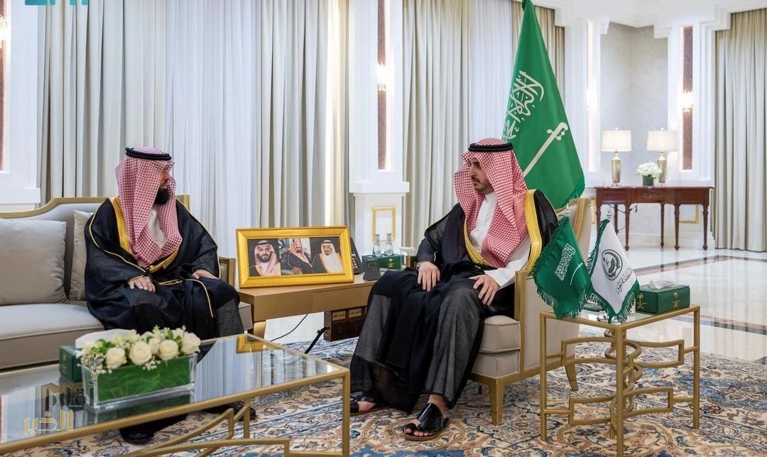 أمير الجوف يستقبل مدير شركة الاتصالات السعودية بالمنطقة