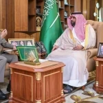 أمير جازان يستقبل مدير مكافحة المخدرات بالمنطقة
