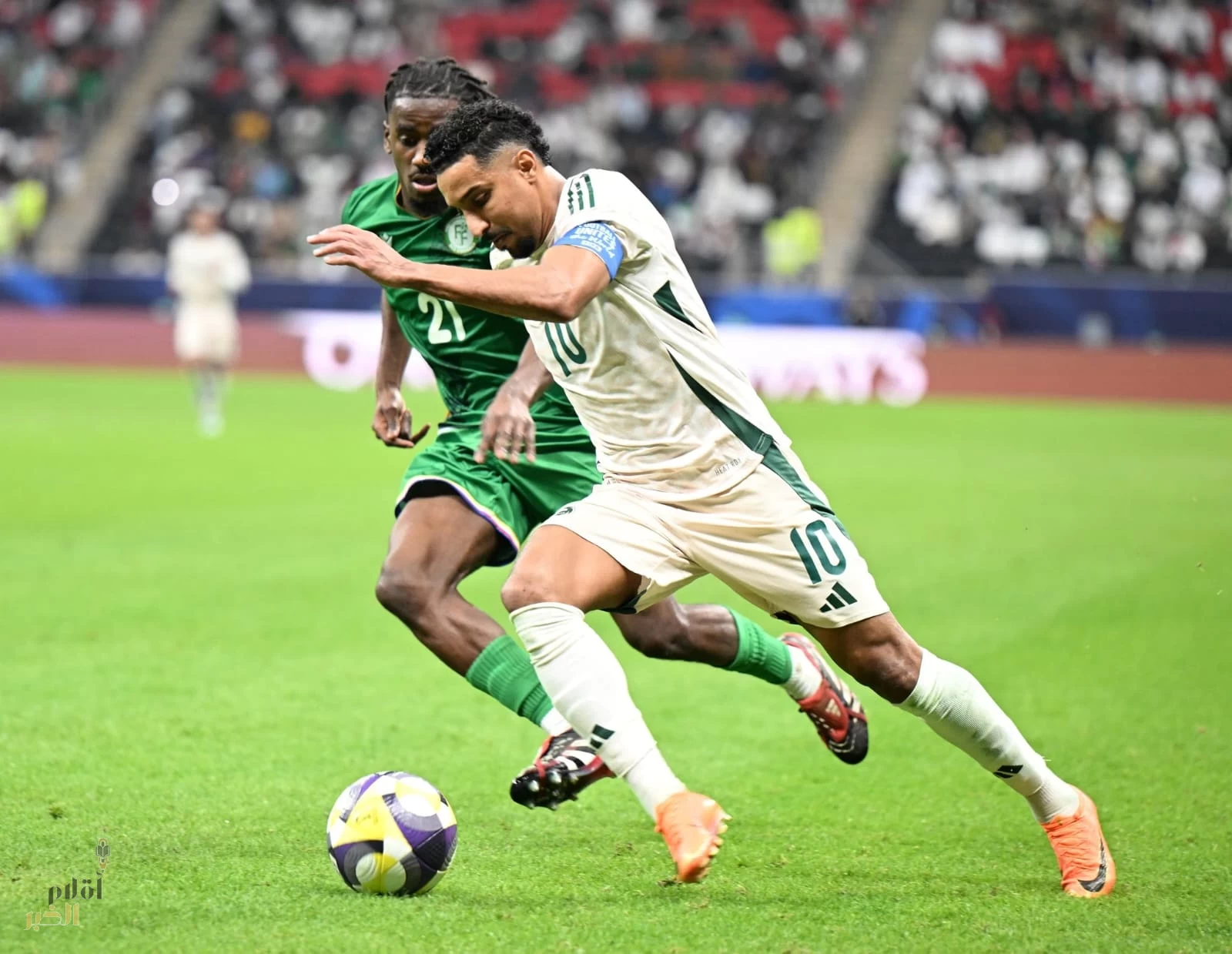 الأخضر يحسم التأهل بجدارة وسالم يسجل هدف مارادوني 