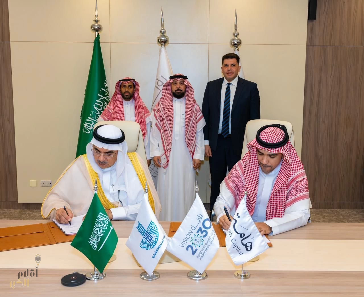 أمانة الشرقية توقّع مذكرة تفاهم لدراسة إنشاء صندوق استثماري لتطوير 20 حديقة عامة وإنشاء مزارع حضرية