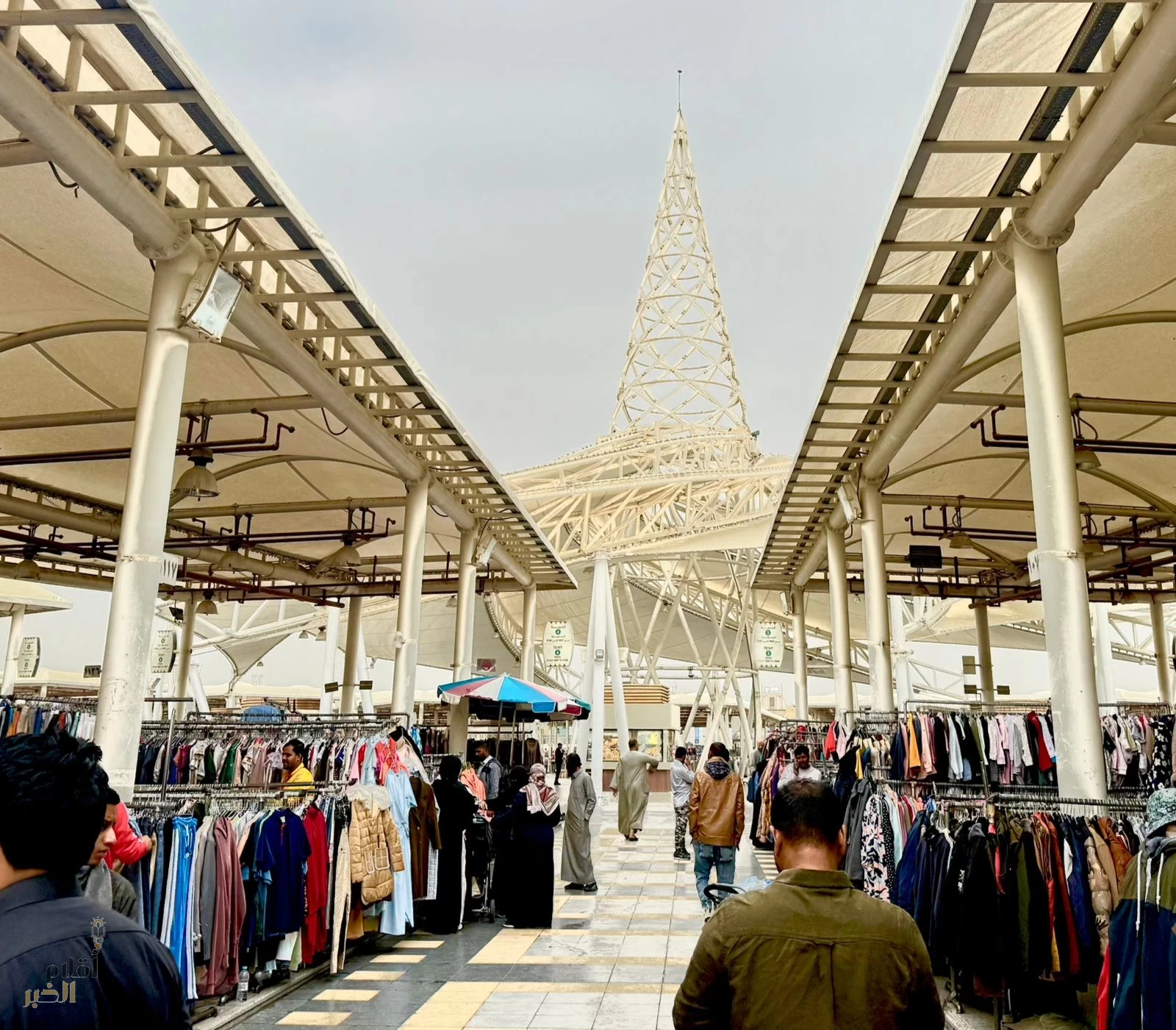 📸 عدسة أقلام الخبر | حراج ابن قاسم الجديد… حين يلتقي عبق الماضي بتنظيم الحاضر