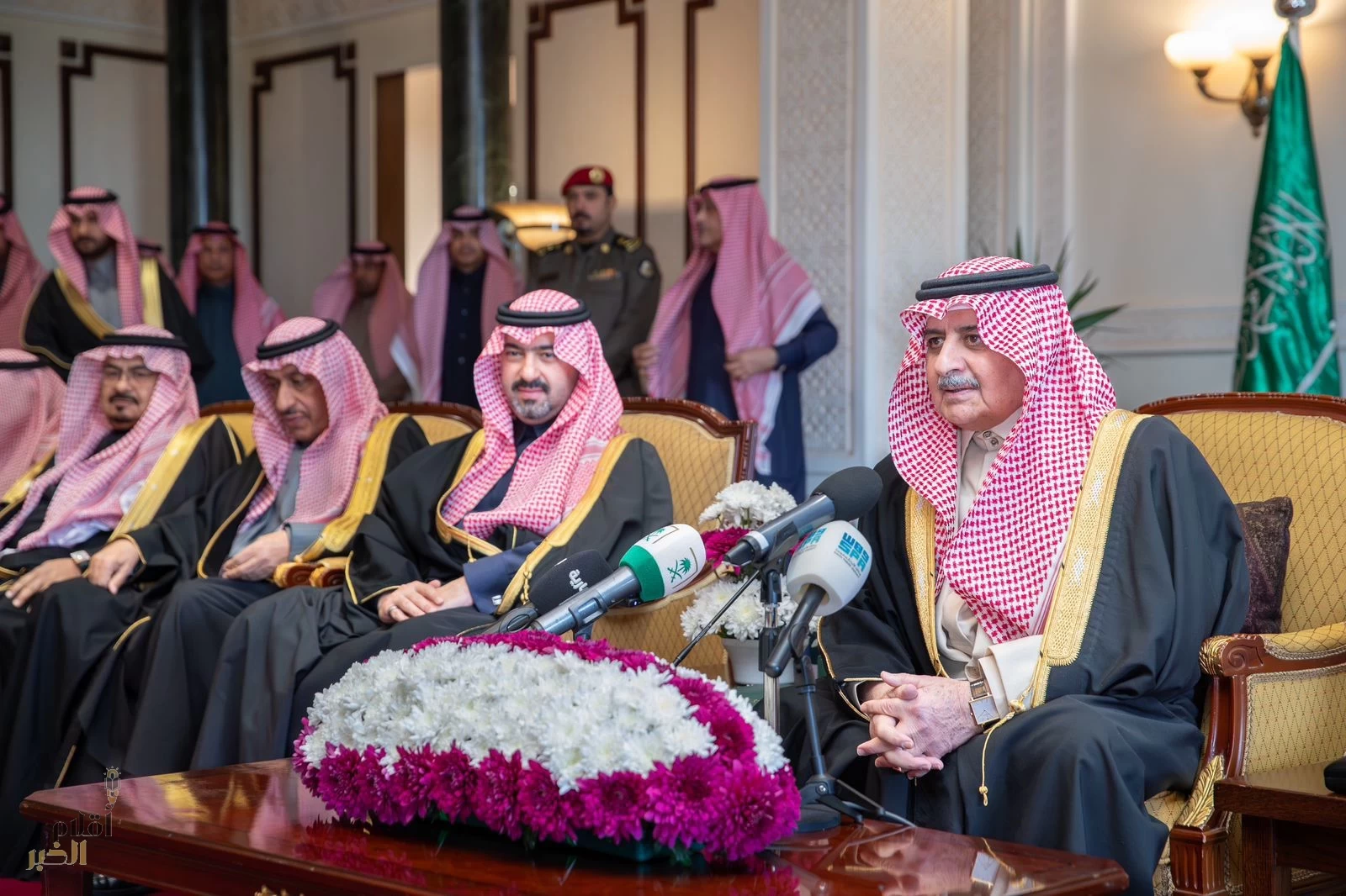 أمير منطقة تبوك يسلم 448 وحدة سكنية دعما للأسر المستفيدة من برنامج الإسكان