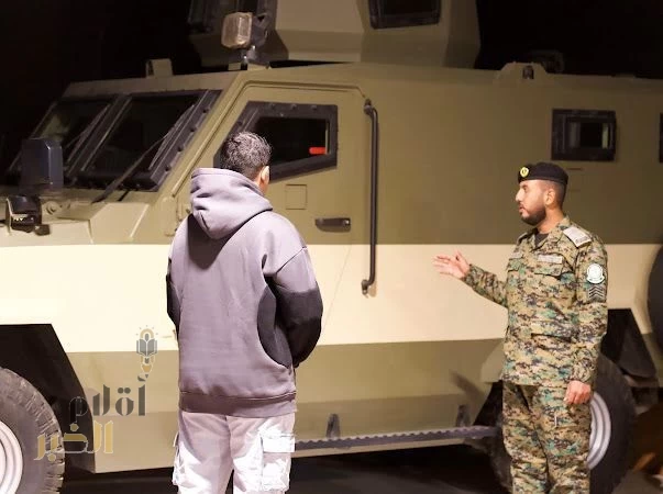 الأفواج الأمنية تبرز مصفحة "تارس 2"سعودية الصنع لزوّار واحة الأمن في مهرجان الملك عبدالعزيز للإبل