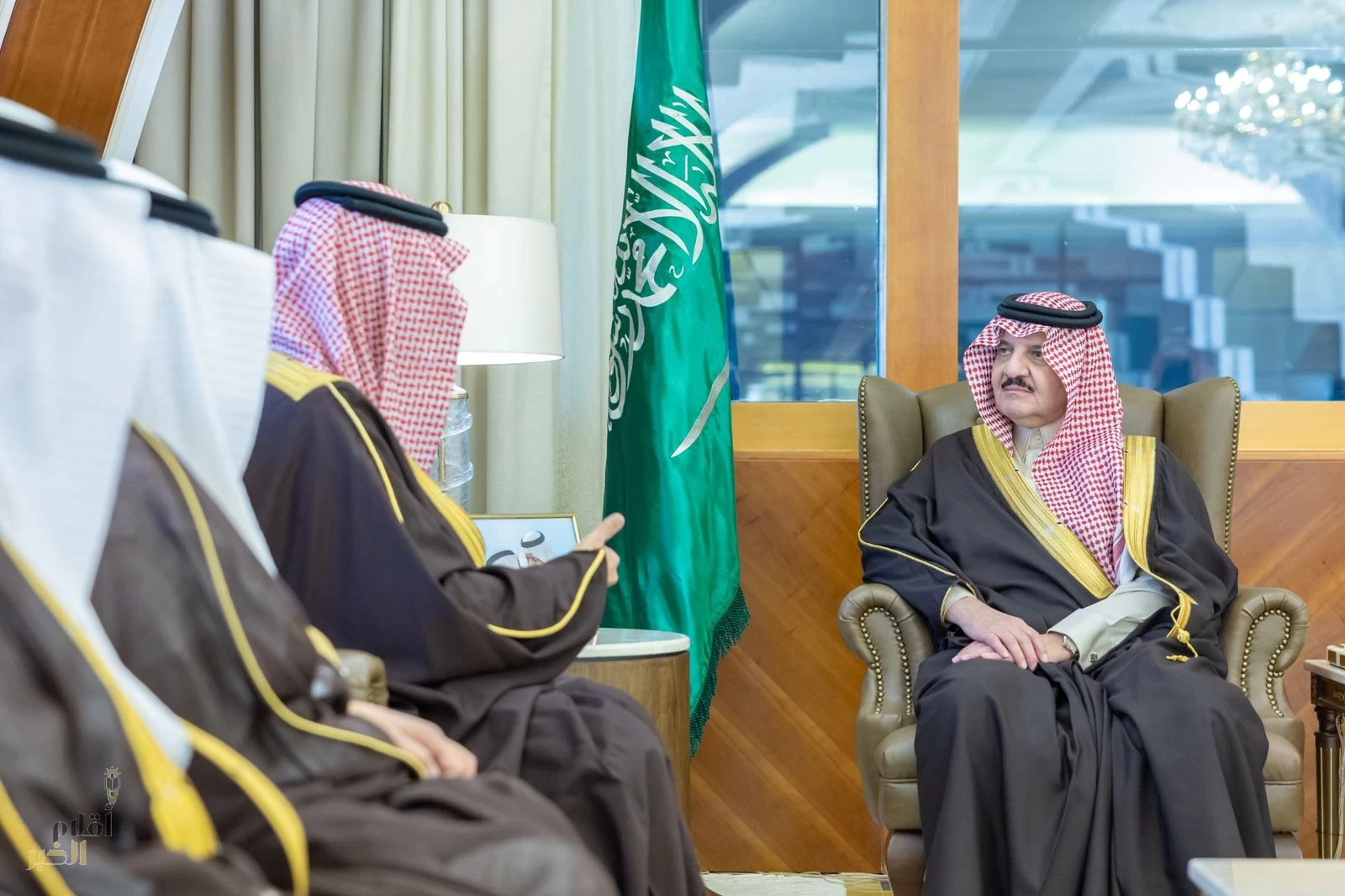 أمير المنطقة الشرقية يستقبل الشركات الفائزة بجائزة المسؤولية الاجتماعية لعام 2025