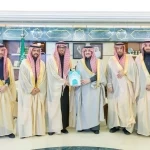 أمير المنطقة الشرقية يستقبل رئيس وأعضاء جمعية العناية بالمساجد ويطلع على مبادرة مساجدنا عامرة