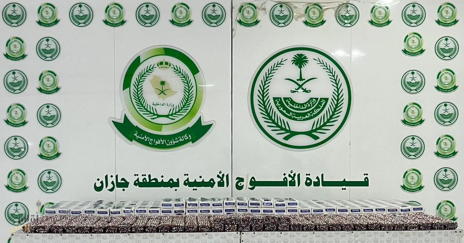 دوريات الأفواج الأمنية بمنطقة جازان تُحبط تهريب 37,200 قرص خاضع لتتظيم التداول الطبي