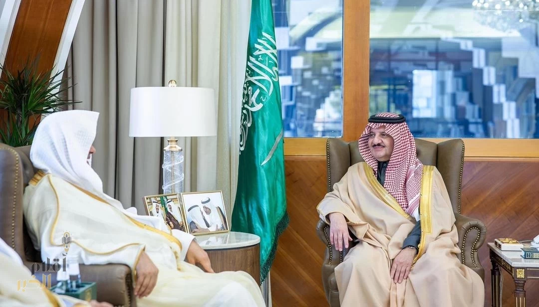 أمير المنطقة الشرقية يستقبل رئيس مجلس إدارة جمعية "رعاية" لتيسير الزواج ورعاية الأسرة بالأحساء