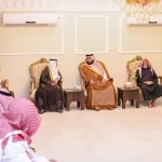 أمير منطقة جازان يعزي شيخ قبيلة بني شراحيل في وفاة شقيقته